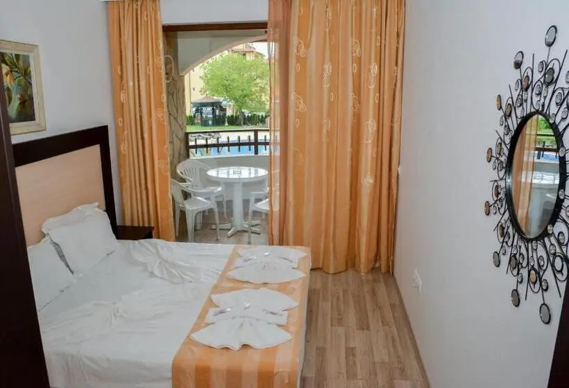 آپارتمان 1 خوابه با چشم‌انداز استخر, Olymp Apart Complex
