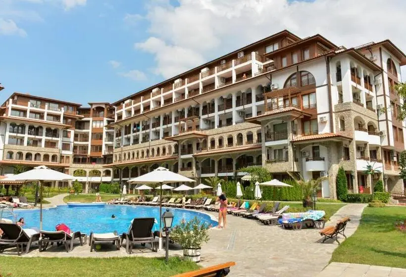 آپارتمان 1 خوابه با چشم‌انداز استخر, Olymp Apart Complex