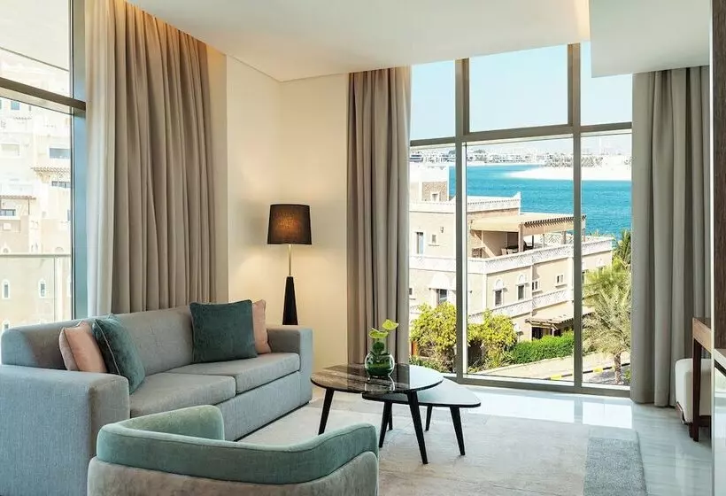 سوییت با چشم‌انداز دریا, Th8 Palm Dubai Beach Resort Vignette Collection, An Ihg