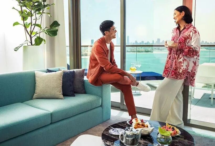 سوئیت با بالکن, Th8 Palm Dubai Beach Resort Vignette Collection, An Ihg