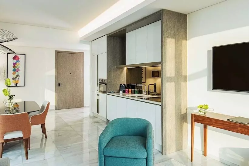 سوئیت با بالکن, Th8 Palm Dubai Beach Resort Vignette Collection, An Ihg