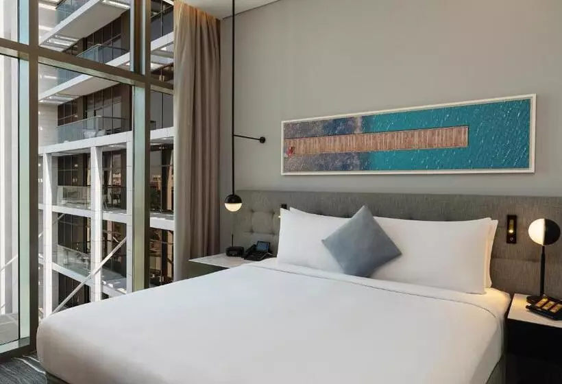 اتاق لوکس با تخت بزرگ, Th8 Palm Dubai Beach Resort Vignette Collection, An Ihg