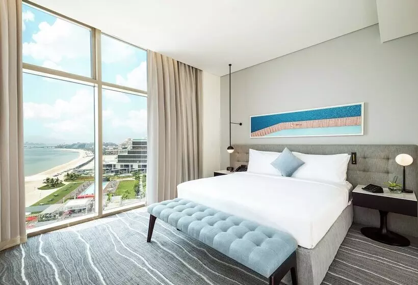 سوییت با چشم‌انداز دریا, Th8 Palm Dubai Beach Resort Vignette Collection, An Ihg