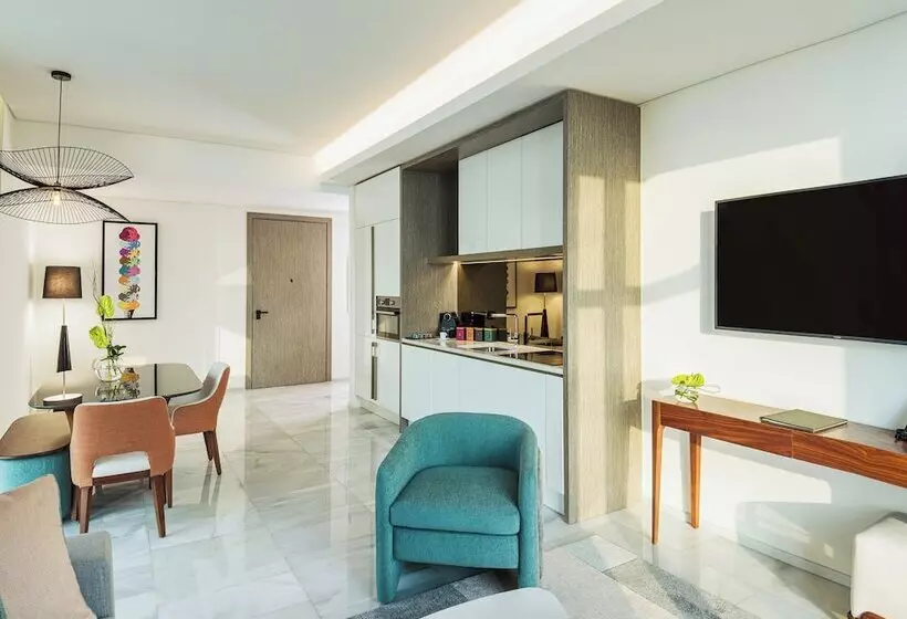 سوئیت خانواده 2 خوابه, Th8 Palm Dubai Beach Resort Vignette Collection, An Ihg