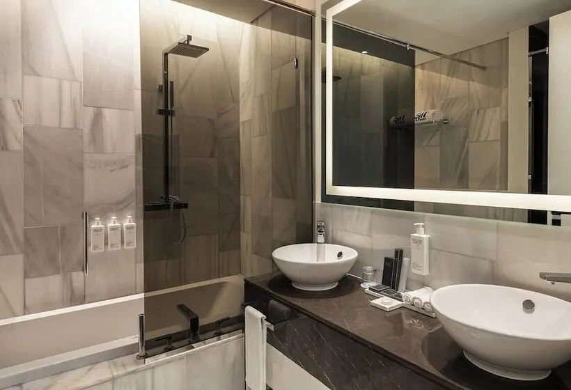 سوئیت خانواده 2 خوابه, Th8 Palm Dubai Beach Resort Vignette Collection, An Ihg