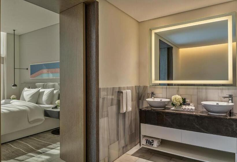 اتاق لوکس با چشمانداز دریا, Th8 Palm Dubai Beach Resort Vignette Collection, An Ihg