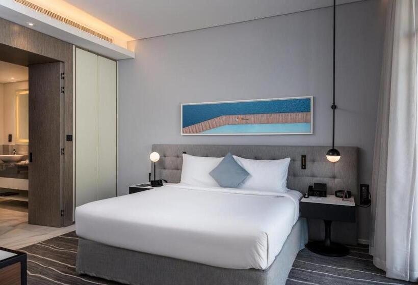 اتاق لوکس با چشمانداز دریا, Th8 Palm Dubai Beach Resort Vignette Collection, An Ihg