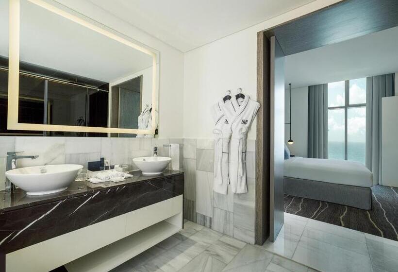 اتاق لوکس با تخت بزرگ, Th8 Palm Dubai Beach Resort Vignette Collection, An Ihg