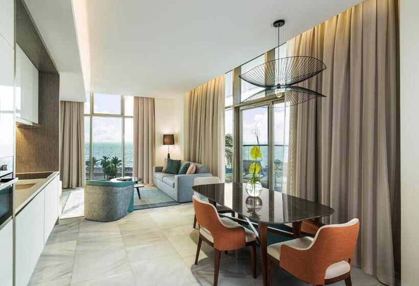 سوییت با چشمانداز دریا, Th8 Palm Dubai Beach Resort Vignette Collection, An Ihg
