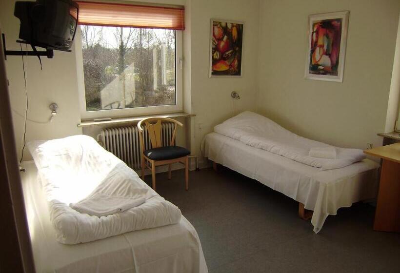 Quarto Estandar Banheiro Compartilhado, Thyregod Kursuscenter