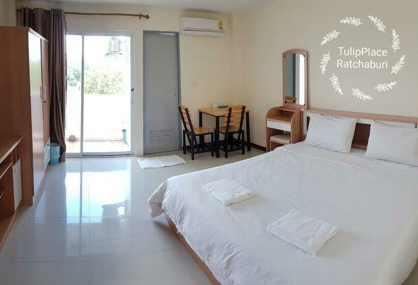 חדר סטנדרט, Tulip Place