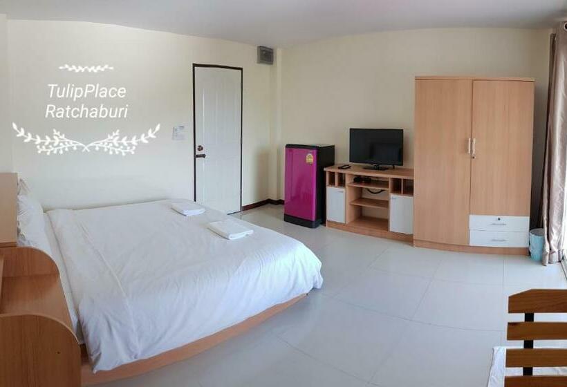 חדר סטנדרט, Tulip Place