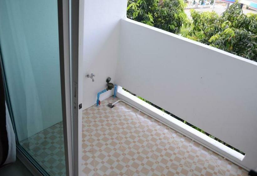 חדר סטנדרט, Tulip Place