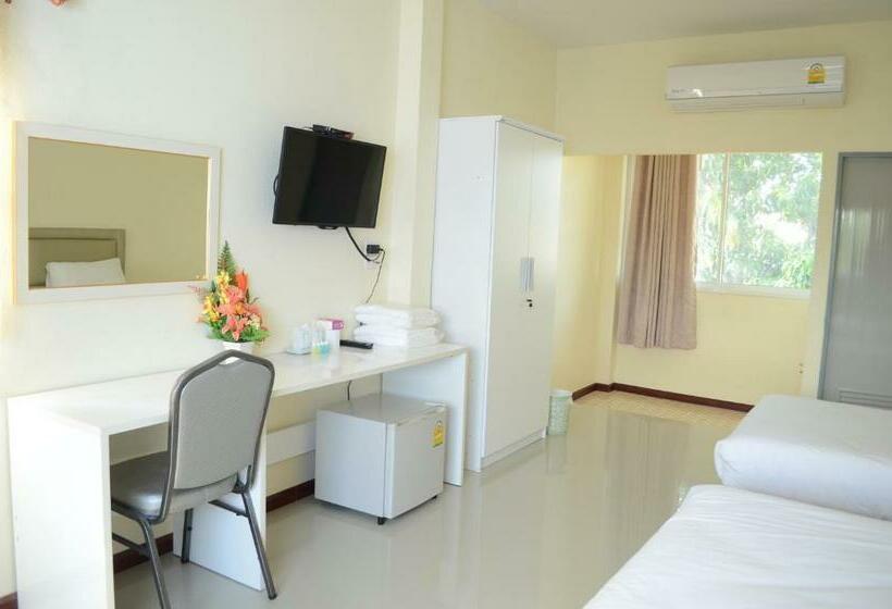 חדר משפחתי, Tulip Place