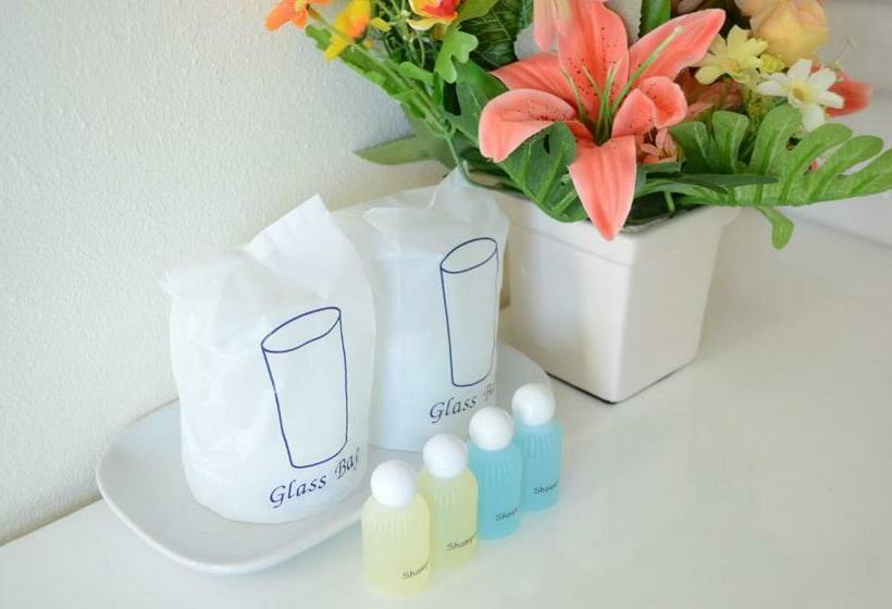 חדר דלוקס, Tulip Place