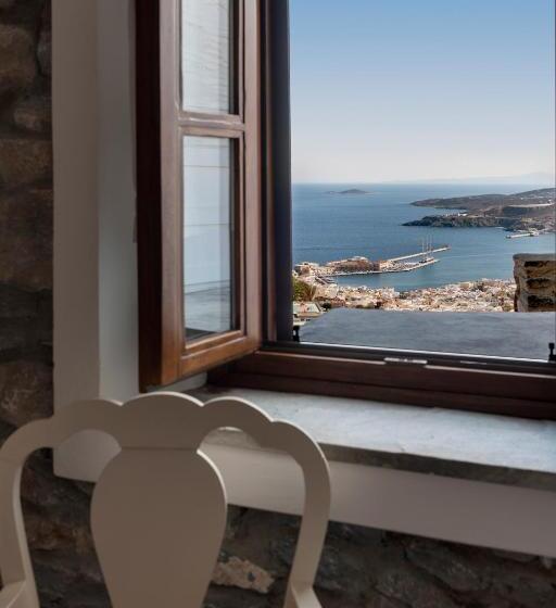 اتاق لوکس, Wind Tales