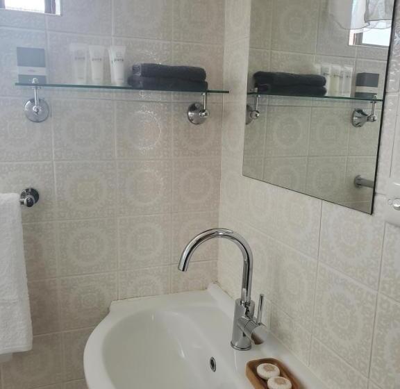 اتاق استاندارد, Roydons Motor Inn