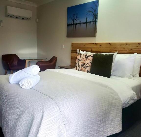 اتاق سوپریور با تخت دو نفره بزرگ, Roydons Motor Inn