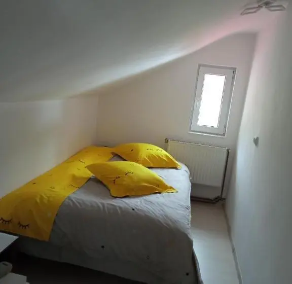 ベーシックルーム, Casa Craciun