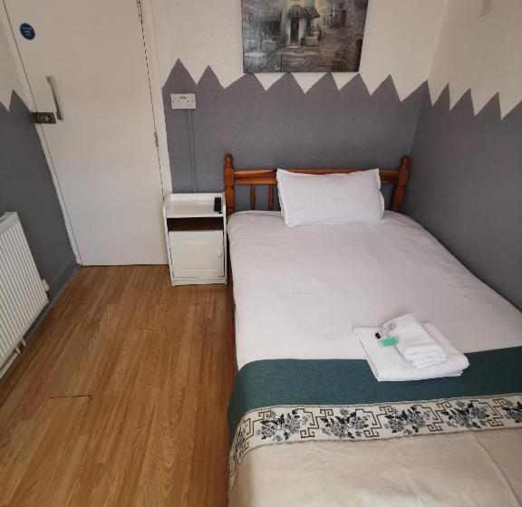 חדר סטנדרט יחיד, Richmond House