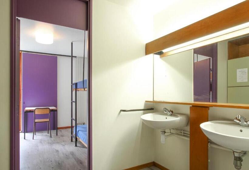 سرير فى غرفة مشتركه, Auberge De Jeunesse Du Moulin Blanc