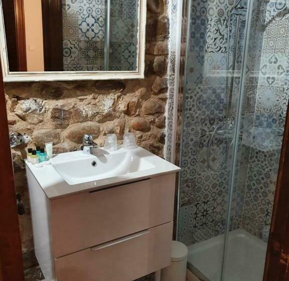 غرفة قياسية, Ermita 1883