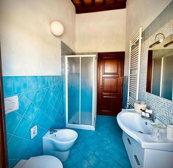 이코노미 룸, Il Casale Di David