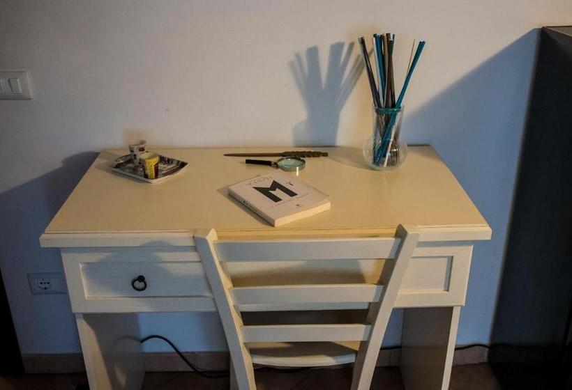 이코노미 룸, Il Casale Di David