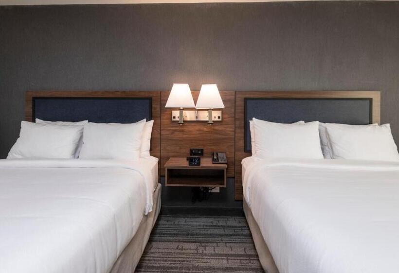 غرفة قياسية, Comfort Inn & Suites