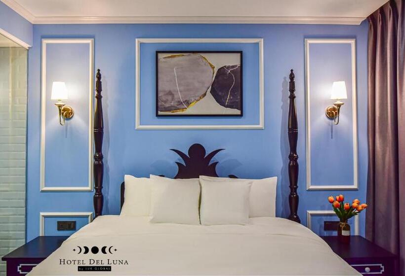 اتاق لوکس با چشم‌انداز شهر, Del Luna Boutique