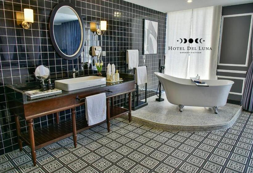 سوئیت با تخت بزرگ, Del Luna Boutique