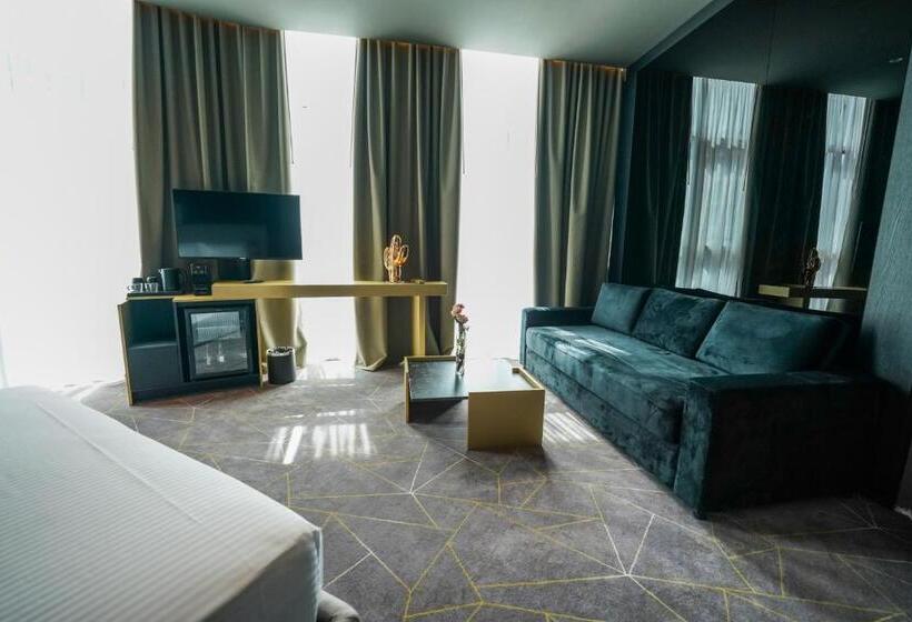 スーペリアールーム, The Central View Boutique