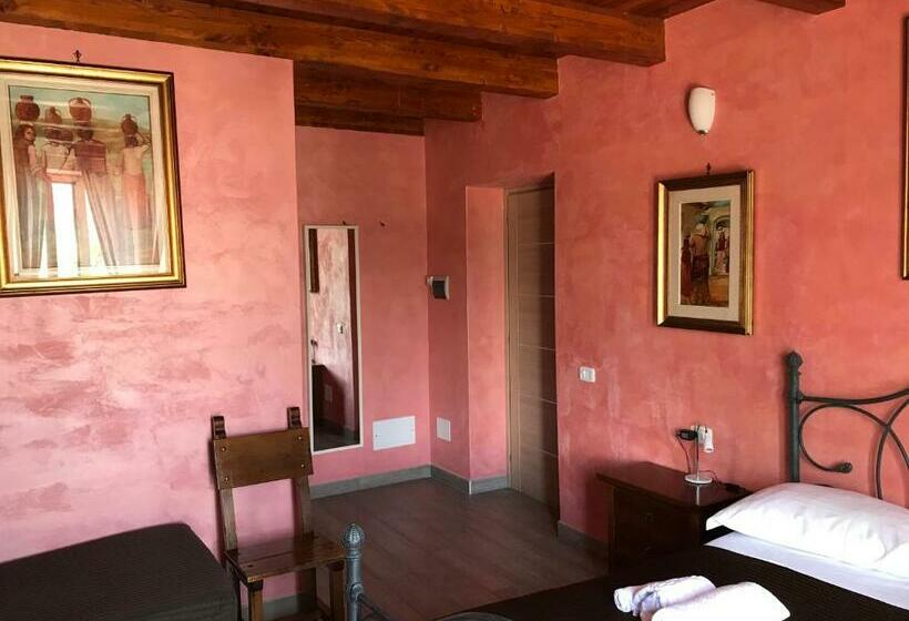 オーシャンビューのデラックストリプルルーム, Villa Scotillo Boutique
