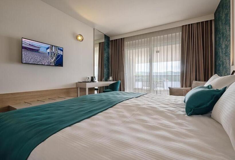 اتاق سوپریور با چشمانداز دریا, Marea Hotel & Spa