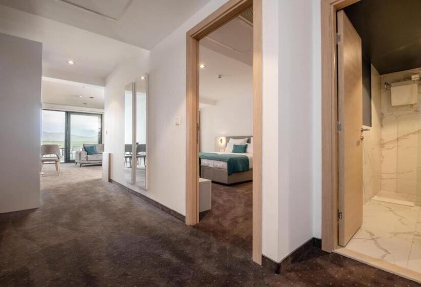 سوییت سوپریور, Marea Hotel & Spa