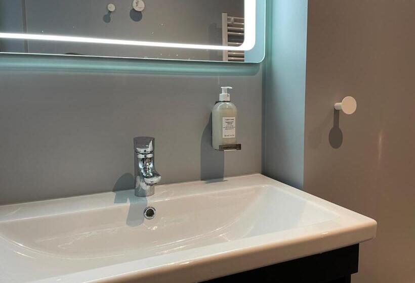 آپارتمان 1 خوابه, North Apartments Suites