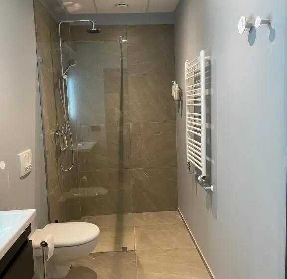 آپارتمان 1 خوابه, North Apartments Suites