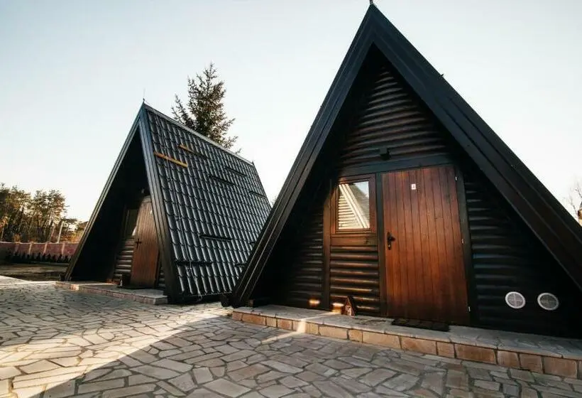 اتاق لوکس, Ribarski Konaci