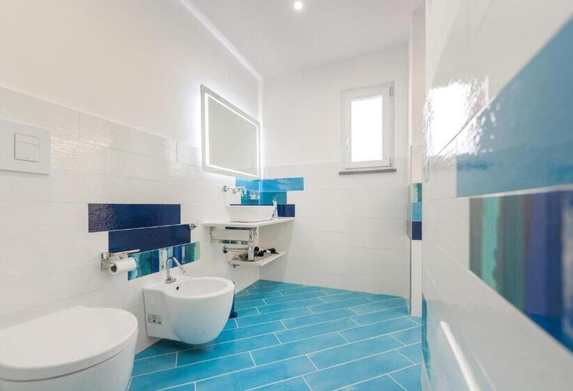 Quarto Triplo Estandar, Corallo Residence