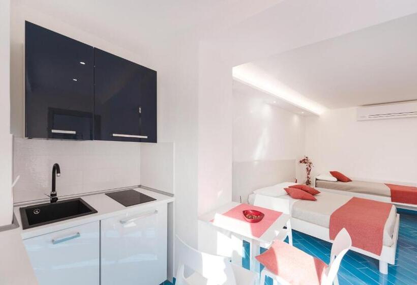 Quarto Triplo Comfort, Corallo Residence