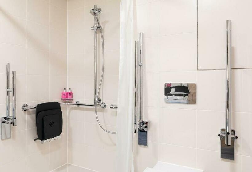 חדר משפחתי, Moxy Utrecht