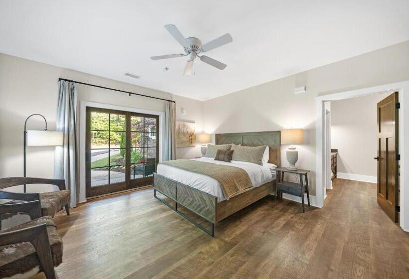 جناح ديلوكس سرير كينج, The Blowing Rock Manor