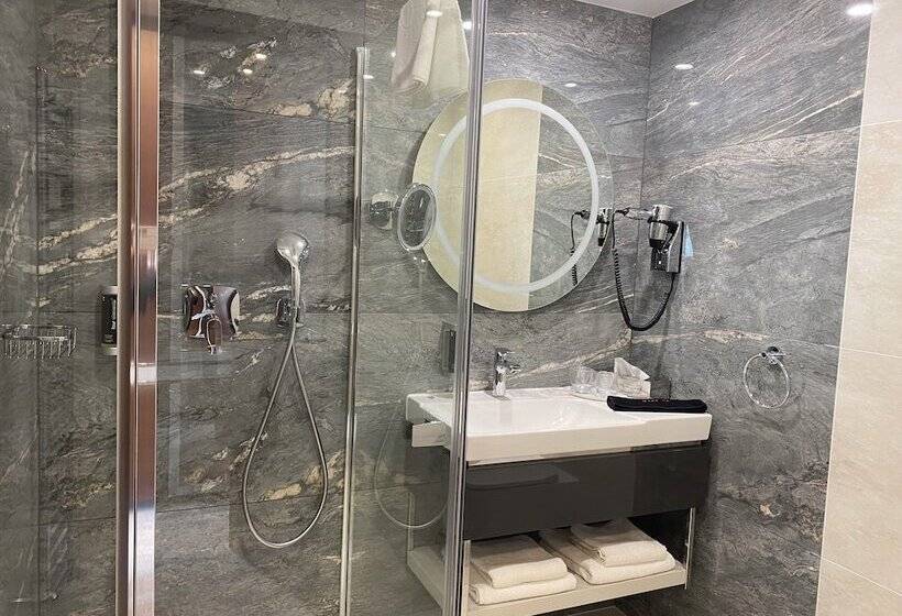 חדר סטנדרט לשלושה, Tisia Hotel & Spa