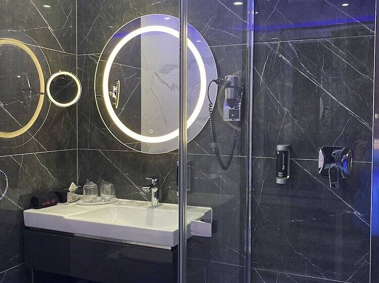 غرفة قياسية ثلاثية, Tisia Hotel & Spa