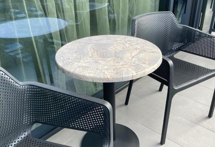 חדר סטנדרט לשלושה, Tisia Hotel & Spa