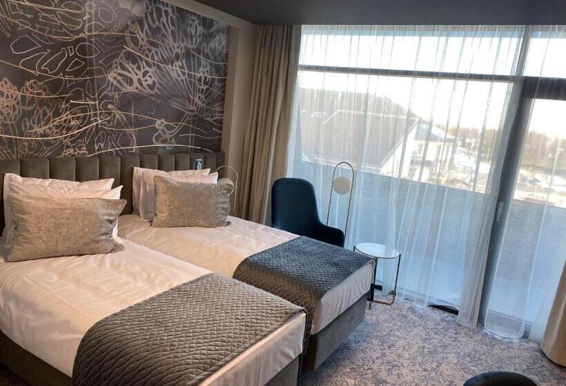 חדר סטנדרט לשלושה, Tisia Hotel & Spa