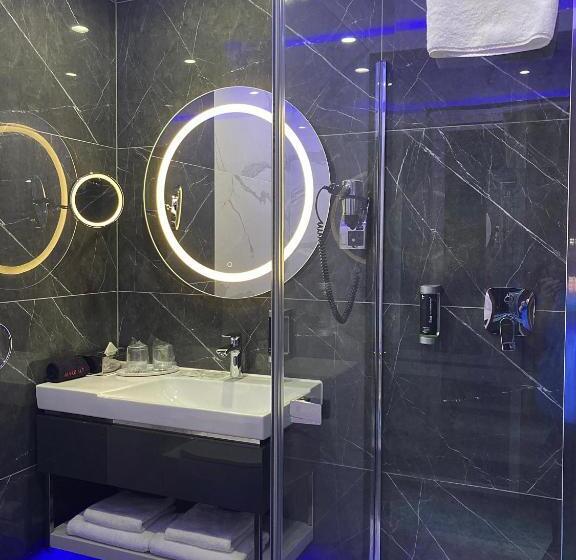 סוויטה משפחתית, Tisia Hotel & Spa