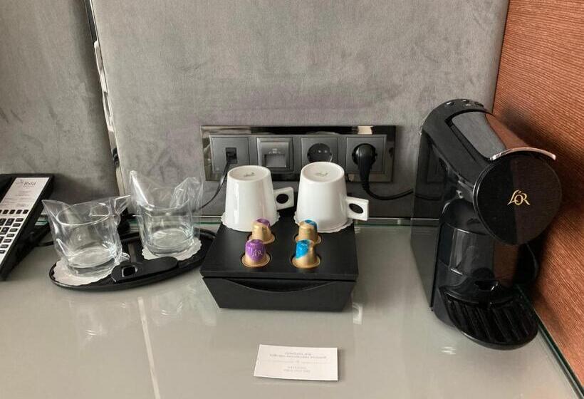 סוויטת ג'וניור, Tisia Hotel & Spa