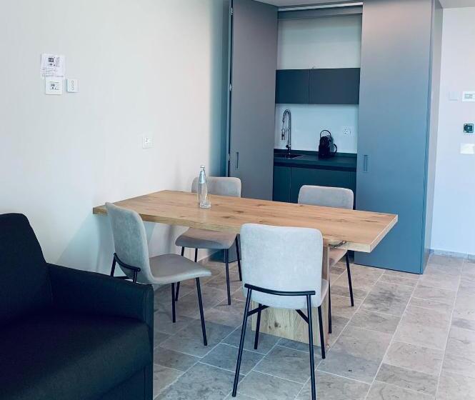 آپارتمان 1 خوابه با چشمانداز دریا, Piccola Maesta' Boutique Rooms