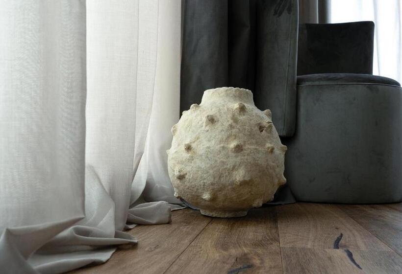 سوییت با چشمانداز دریا, Piccola Maesta' Boutique Rooms